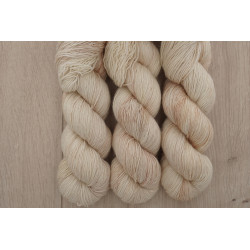 (Farbe: Zartes Creme)...