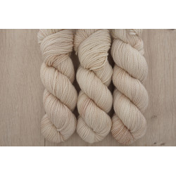 (Farbe: Zartes Creme)...
