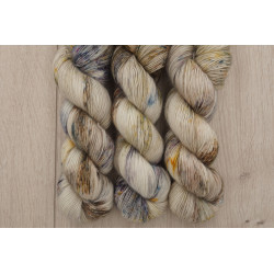 (Farbe: Kiebitzei)...