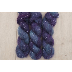 (Farbe: Eisenhut)...