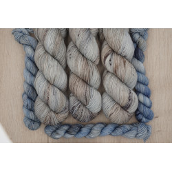(Farbe: Schneeglöckchen)...