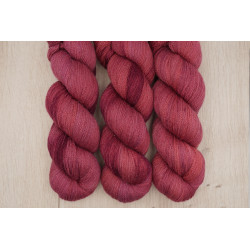 (Farbe: Rote Dahlien)...