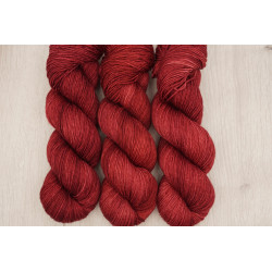 (Farbe: Rote Dahlien)...