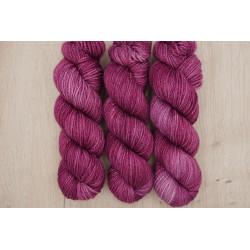 (Farbe: Wilde Beeren)...