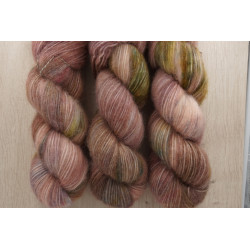 (Farbe: Dornröschen)...