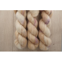 (Farbe: Zartes Creme mit...