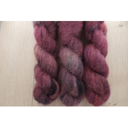 (Farbe: Dunkler Granat)...