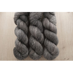 (Farbe: Steppenwolf)...