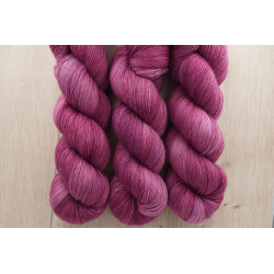 (Farbe: Wilde Beeren)...