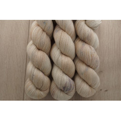 (Farbe: Sahne mit...