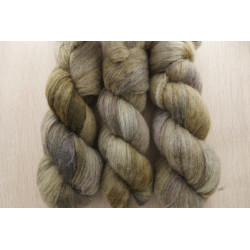 (Farbe: Moosige Steine)...