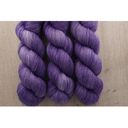 (Farbe: Lavendel)...